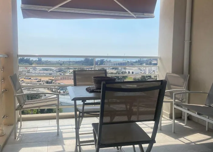 T2 50 M2 Ricanto à * Ajaccio (Corsica)